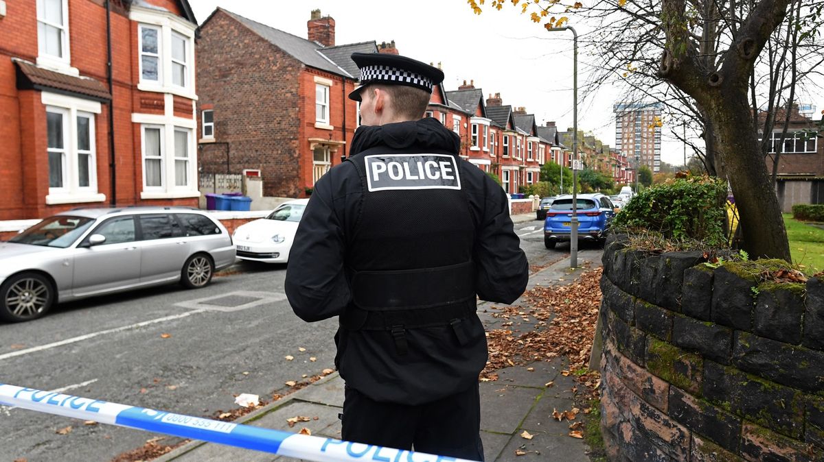 V Británii propustili čtyři muže zatčené po výbuchu v Liverpoolu